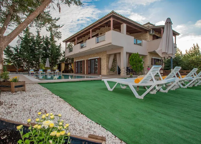 Peroulis Villa