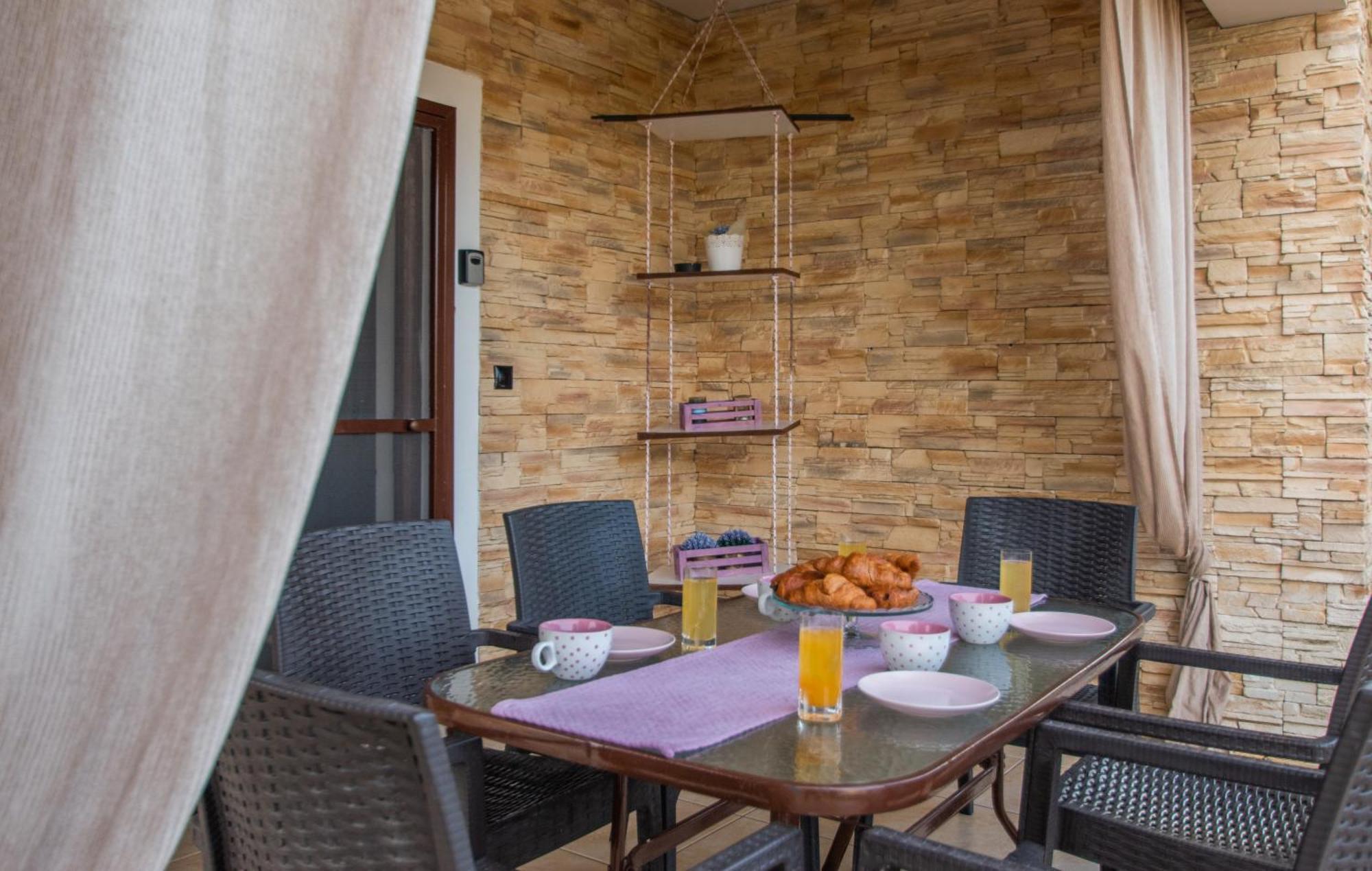 Peroulis Villa Laganas