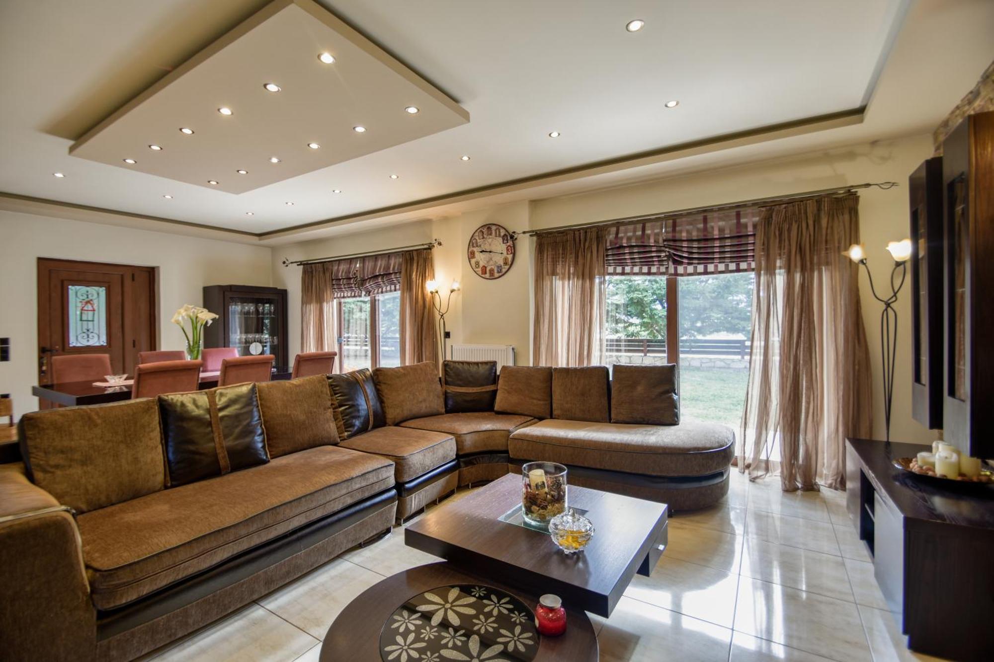 Villa Peroulis Laganas