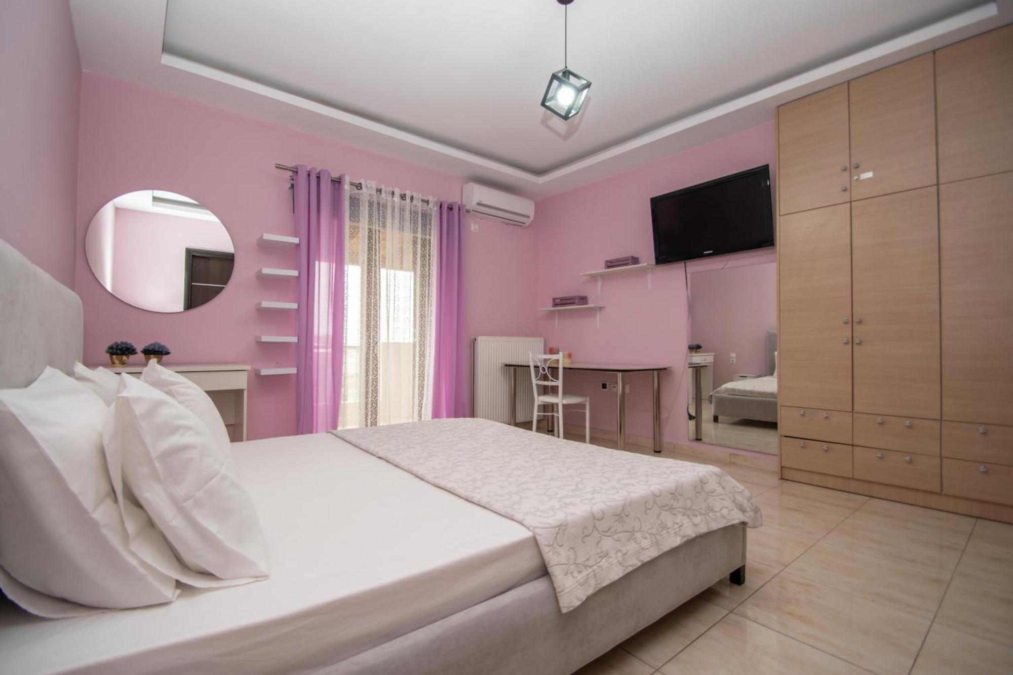 Villa Peroulis *